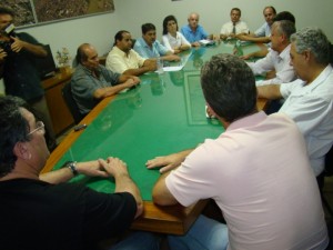 Em reunião com prefeito municipal o assunto da implantação da Predilecta em Guaíra foi discutido  e visita foi sugerida
