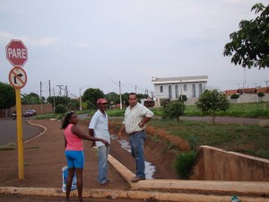 No bairro Etelvina, José Renato ouviu reivindicações de moradores