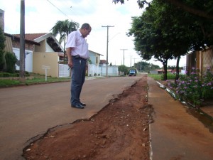 José Antônio durante visita ao bairro Palmares: reivindicações de moradores foram encaminhadas ao prefeito