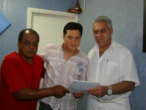 O presidente do bairro Tonico Garcia, Serjão, o chefe de gabinete José Reinaldo e o vereador Dr. Cecílio José Prates