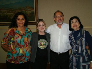 A vereadora Maurília Landim ao lado de Michele Mieli, José Roberto Pariz e Malu Garcia na premiação do reviva o Óleo