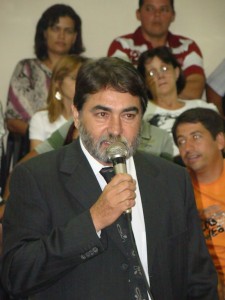 O vereador José Reginaldo Moreti durante a sessão