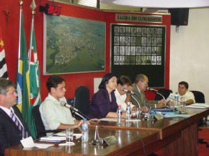 Mesa diretora da Câmara durante a sessão de terça-feira