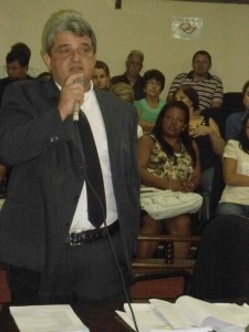 O vereador Marco Pugliesi (foto) durante a Sessão Ordinária